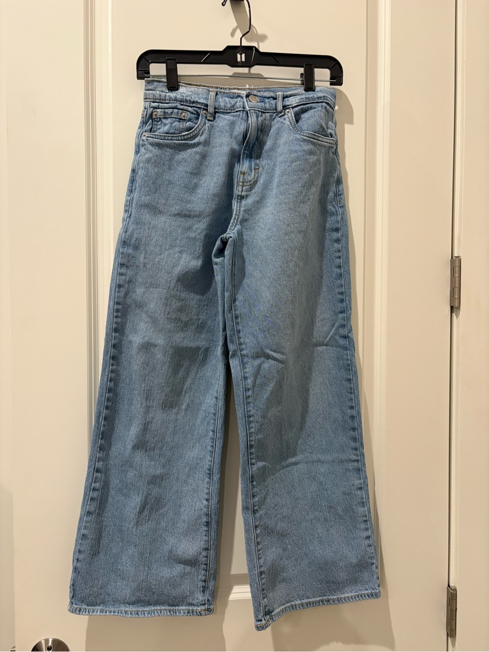 Levi’s Classic Wide-Leg Teen Girl Jeans in Light Blue